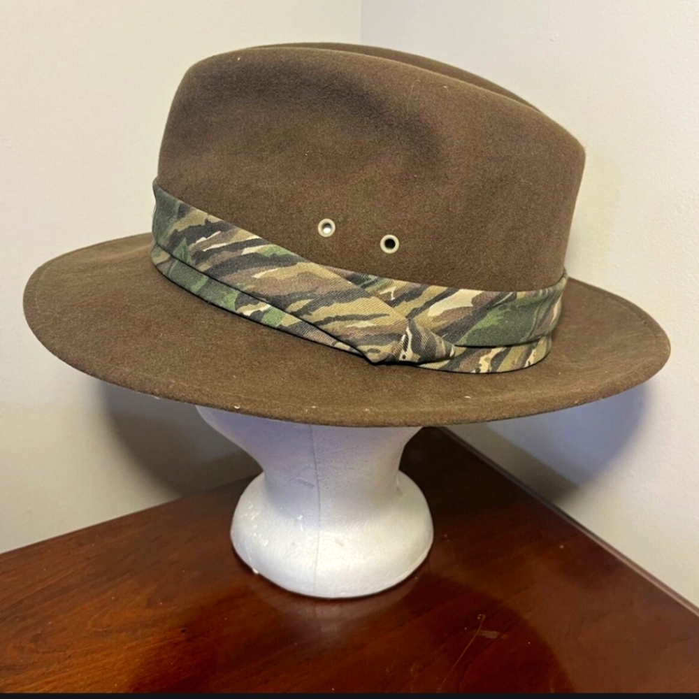 100% wool Men's Brown Fedora with Camouflage Band
